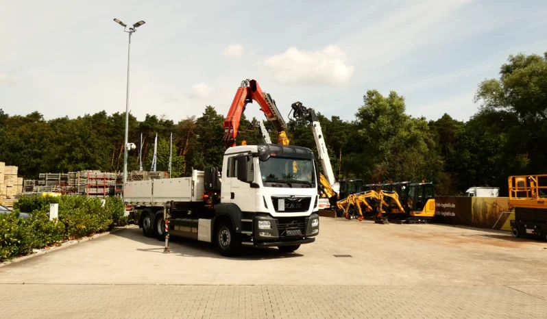
								LKW mit Kran full									