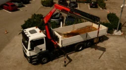 
										LKW mit Kran full									